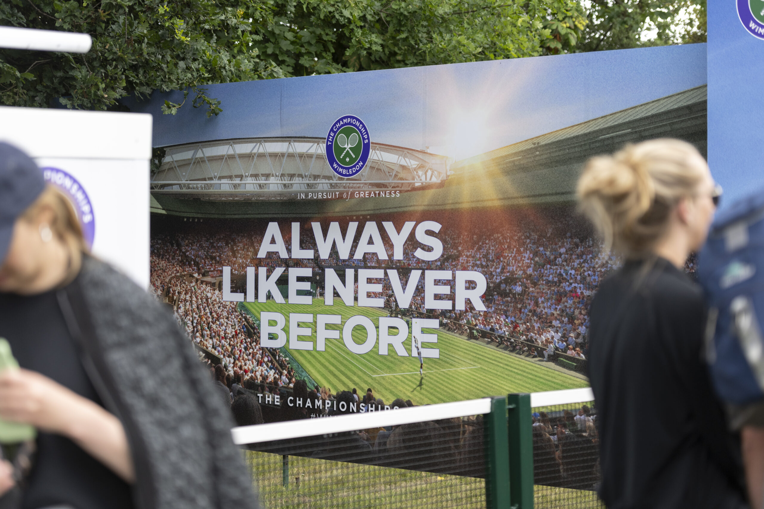 Tennis fans arriving at Wimbledon welcomed by OOH campaign created by Space