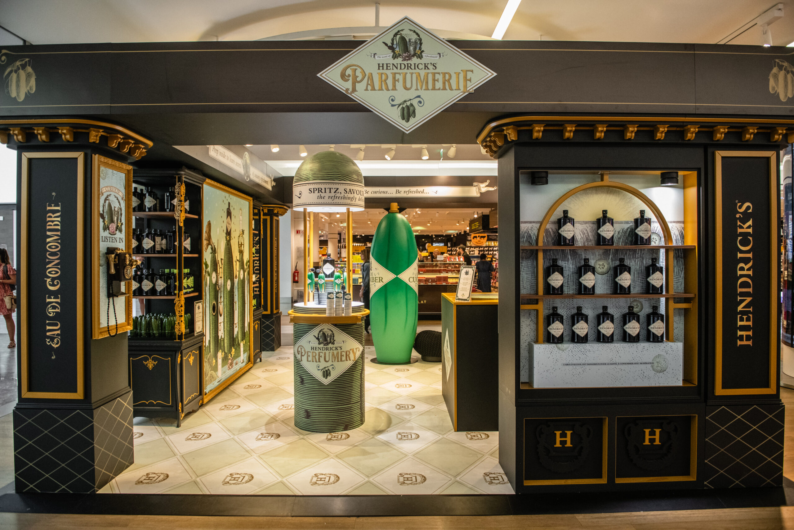 Hendrick’s Perfumery created by Space arrives at Paris Charles de Gaulle Airport